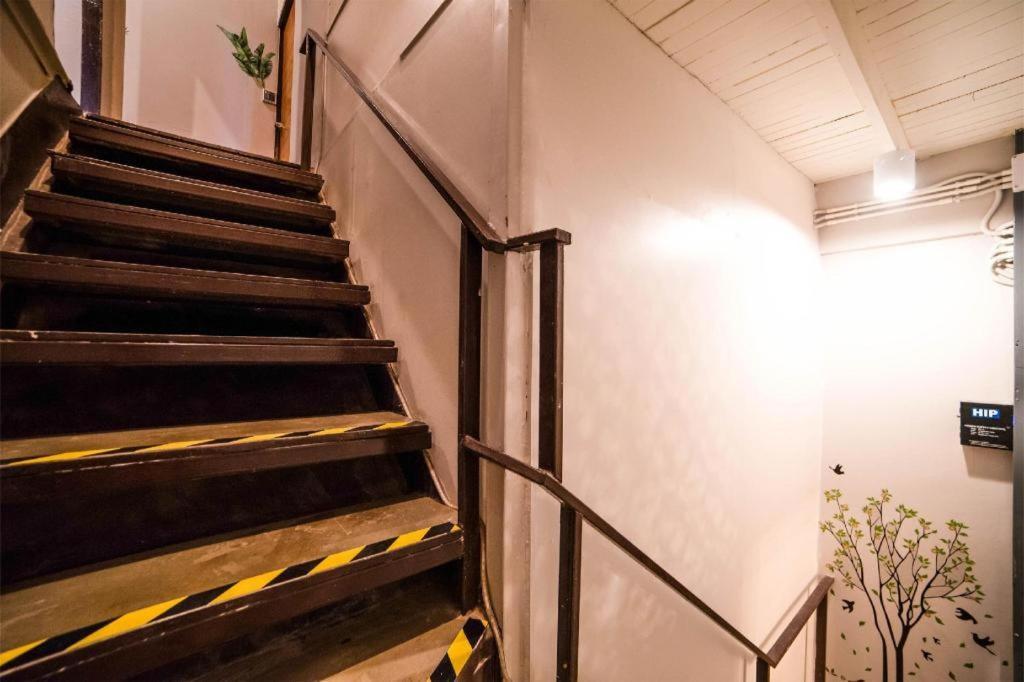 Oyo 480 Lemon Siam Hostel Bangkok Exteriör bild