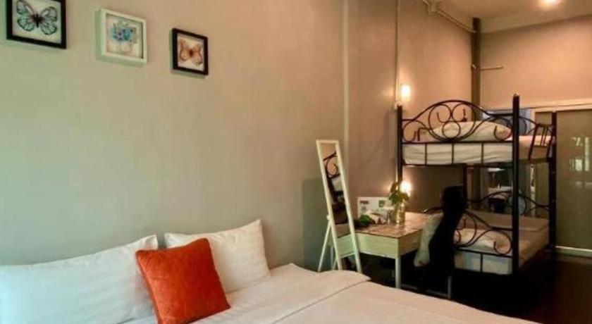 Oyo 480 Lemon Siam Hostel Bangkok Exteriör bild